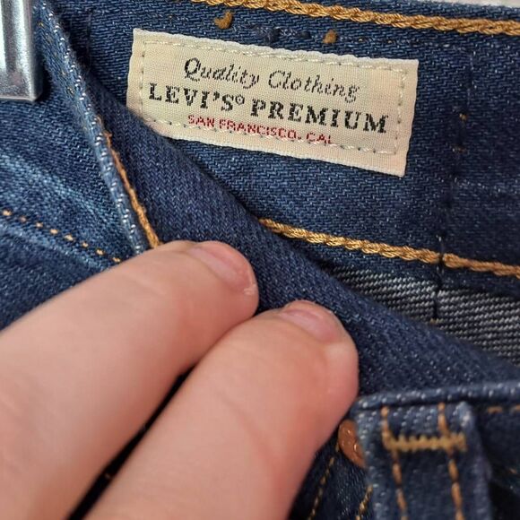 Levi's Women's High Rise Jeans - Dark Blue - Picture 8 of 10